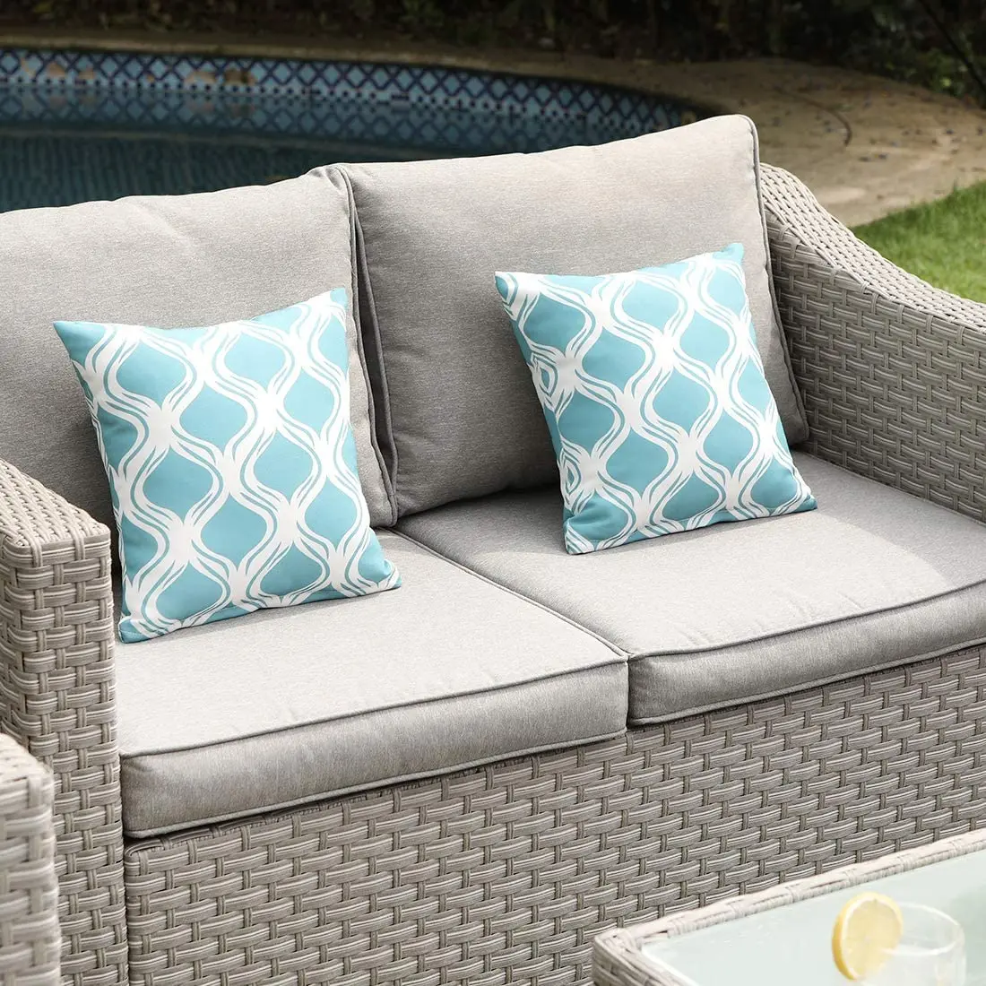 Outdoor Furniture Set With Fire Pit - -Ganzmöbel 5-teiliges Sofa aus Korbgeflecht mit